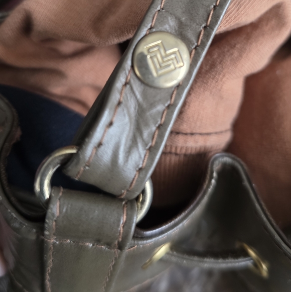 Mario Valentino Bucket Bag - Picture 12 of 12